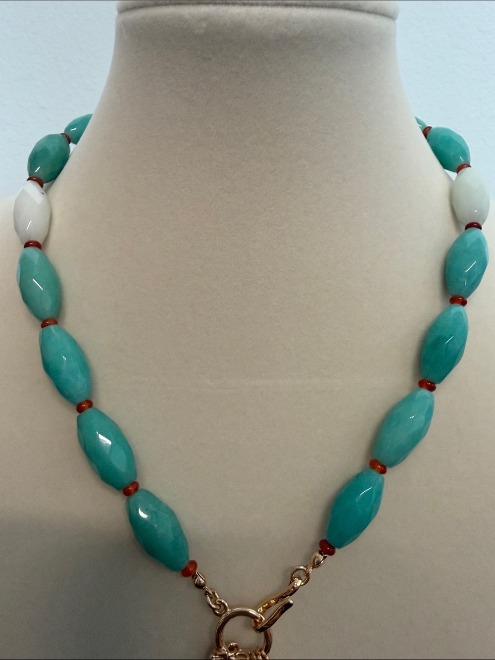 ParkerRose | Freshwater Pearl Cubic Zirconia Seashell Charm Necklace - Picture 8 of 10